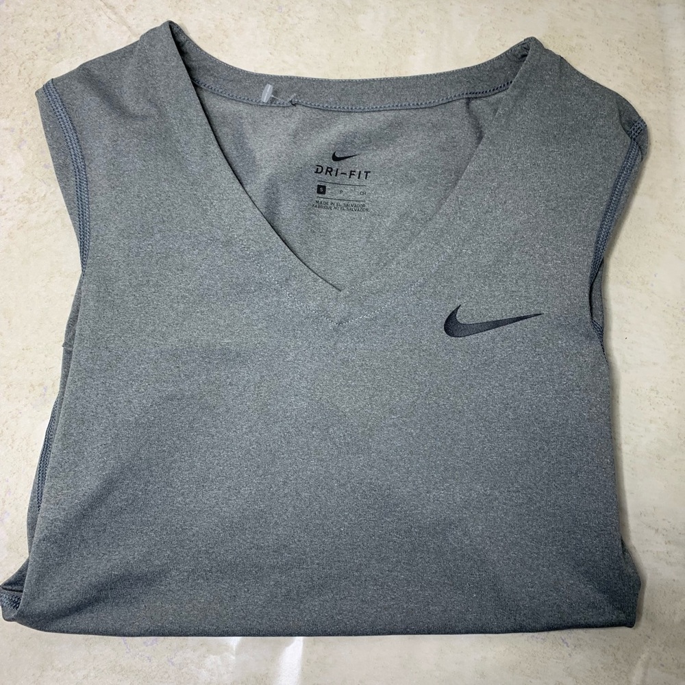 Women’s Nike Active Shirt
